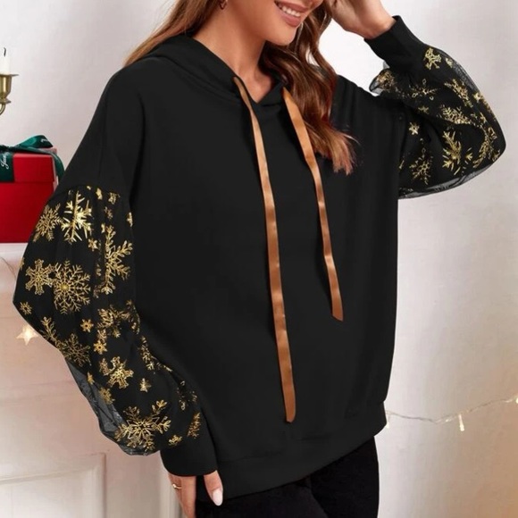 Sheer Sleeve Snowflake Pop Over Hoodie - Picture 3 of 6
